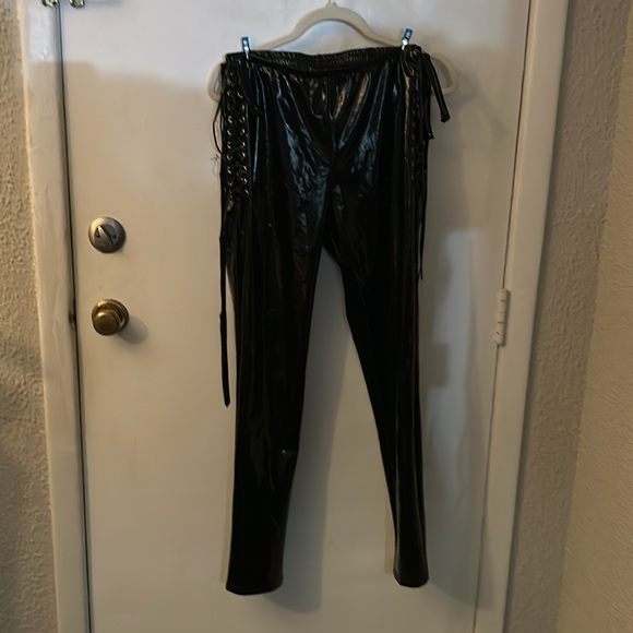 AKIRA Lace Up Black PU Faux Leather Skinny Pants L Punk Goth Rocker Bratz - Picture 5 of 12